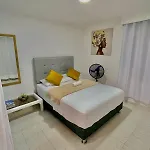 Apartamento Elegante, Balcon Y Vista, Nuevo Conquistador